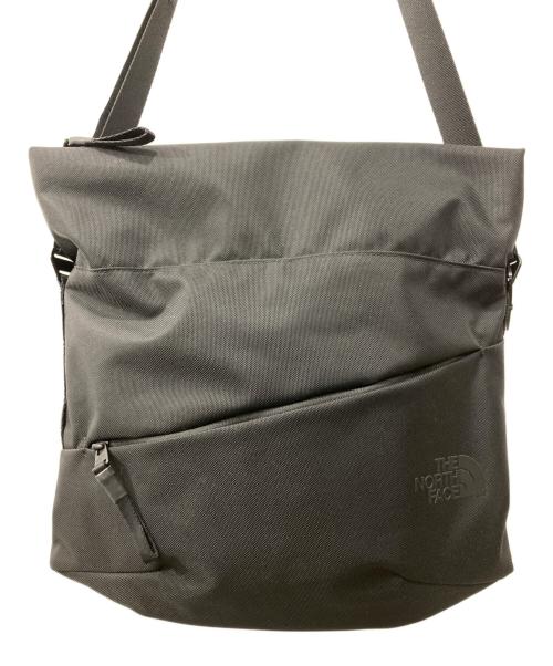 THE NORTH FACE（ザ ノース フェイス）THE NORTH FACE (ザ ノース フェイス) ピレネーショルダーL/ショルダーバッグ ブラックの古着・服飾アイテム