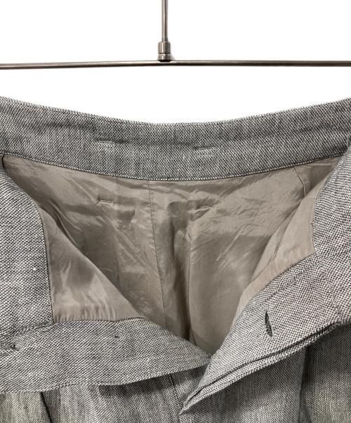 evam eva（エヴァムエヴァ）evam eva (エヴァムエヴァ) Cotton linen silk cropped tuck pants グレー サイズ:3の古着・服飾アイテム