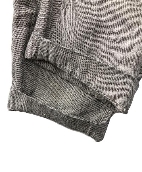 evam eva（エヴァムエヴァ）evam eva (エヴァムエヴァ) Cotton linen silk cropped tuck pants グレー サイズ:3の古着・服飾アイテム