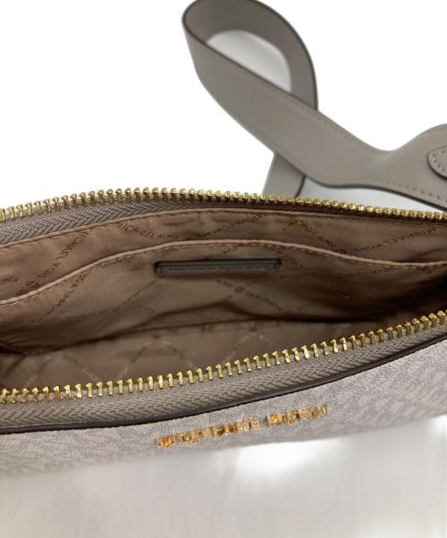 MICHAEL KORS（マイケル・コース）MICHAEL KORS (マイケル・コース) ショルダーバッグ ホワイトの古着・服飾アイテム