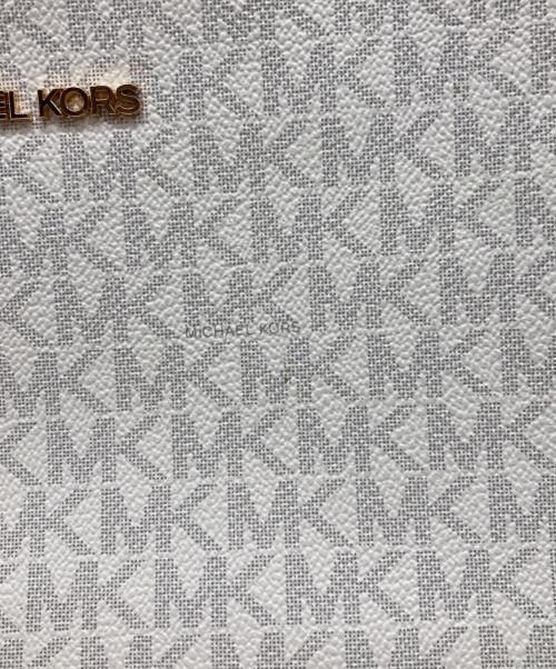 MICHAEL KORS（マイケル・コース）MICHAEL KORS (マイケル・コース) ショルダーバッグ ホワイトの古着・服飾アイテム