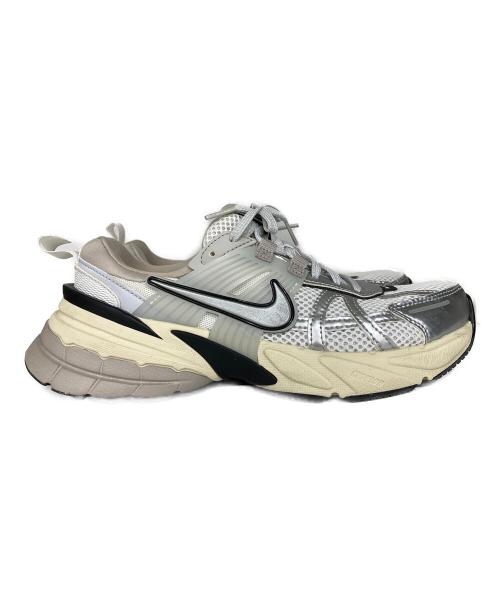 NIKE（ナイキ）NIKE (ナイキ) W V2K RUN SUMMIT /ローカットスニーカー シルバー サイズ:24の古着・服飾アイテム