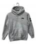 THE NORTH FACE（ザ ノース フェイス）の古着「スクエアロゴフーディ」｜グレー