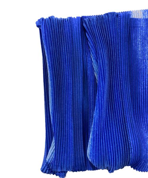 ISSEY MIYAKE FETE（イッセイミヤケフェット）ISSEY MIYAKE FETE (イッセイミヤケフェット) プリーツカーディガン ブルー サイズ:02の古着・服飾アイテム