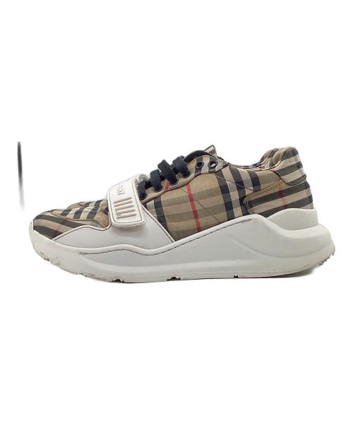 BURBERRY（バーバリー）BURBERRY (バーバリー) ノバチェック ベルトデザイン ローカットスニーカー ブラウン サイズ:40の古着・服飾アイテム