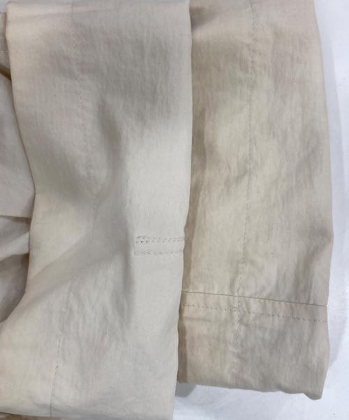 ISSEY MIYAKE（イッセイミヤケ）ISSEY MIYAKE (イッセイミヤケ) WIND COAT /ウィンドコート ベージュ サイズ:Mの古着・服飾アイテム