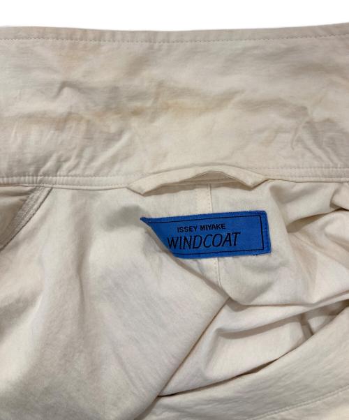 ISSEY MIYAKE（イッセイミヤケ）ISSEY MIYAKE (イッセイミヤケ) WIND COAT /ウィンドコート ベージュ サイズ:Mの古着・服飾アイテム