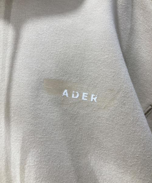 ADER error（アーダーエラー）ADER error (アーダーエラー) ワンポイントロゴパーカー ベージュ サイズ:A3の古着・服飾アイテム