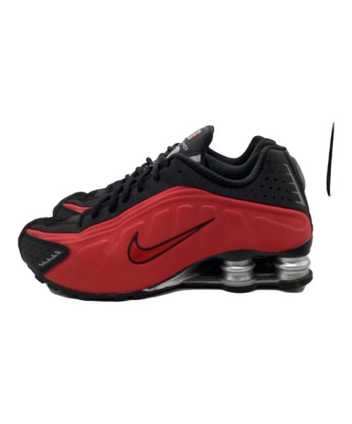 NIKE（ナイキ）NIKE (ナイキ) SHOX R4/ｽﾆｰｶｰ ブラック×レッド サイズ:27の古着・服飾アイテム