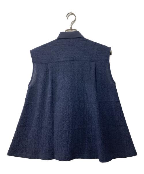 FRED PERRY（フレッドペリー）FRED PERRY (フレッドペリー) RAY BEAMS (レイ ビームス) ニットカラーシャーリングノースリーブシャツ ネイビー サイズ:10 未使用品の古着・服飾アイテム