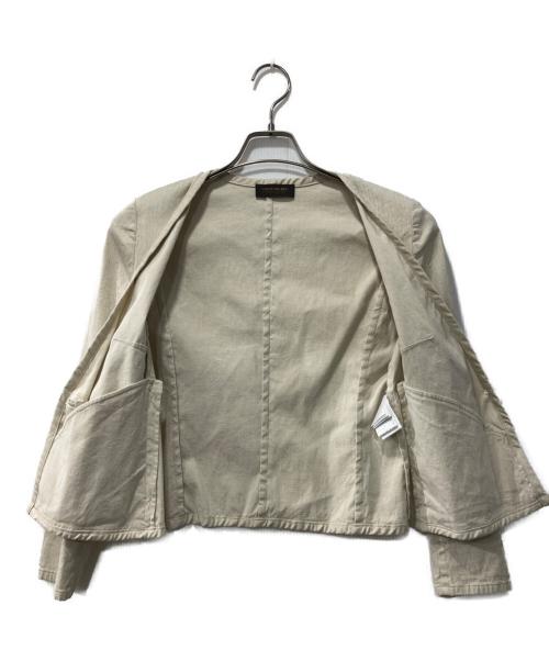 TOMORROW LAND（トゥモローランド）TOMORROW LAND (トゥモローランド) ハイパワーストレッチ ノーカラージャケット ベージュ サイズ:36の古着・服飾アイテム