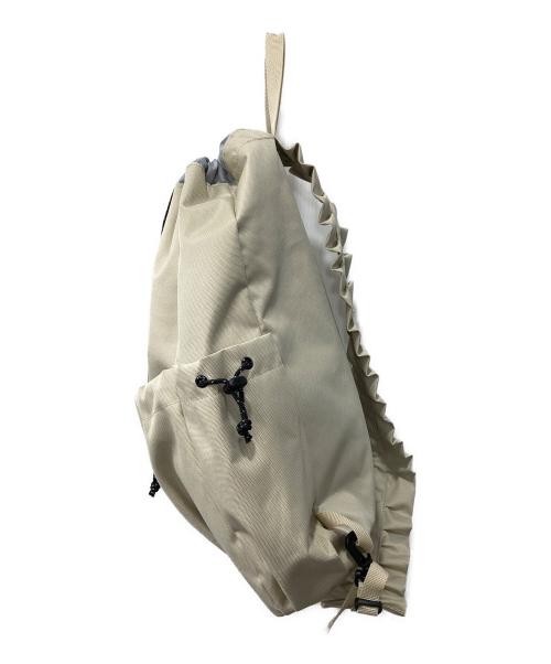 Columbia（コロンビア）Columbia (コロンビア) フリルスリングバッグ/Woolley Cove Body Bag ベージュの古着・服飾アイテム