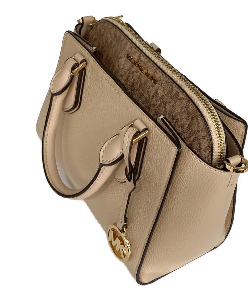MICHAEL KORS（マイケルコース）MICHAEL KORS (マイケルコース) 2WAYショルダーバッグ ベージュの古着・服飾アイテム