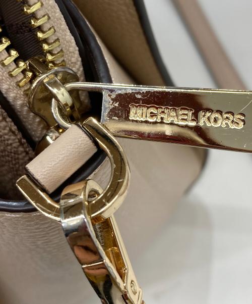 MICHAEL KORS（マイケルコース）MICHAEL KORS (マイケルコース) 2WAYショルダーバッグ ベージュの古着・服飾アイテム