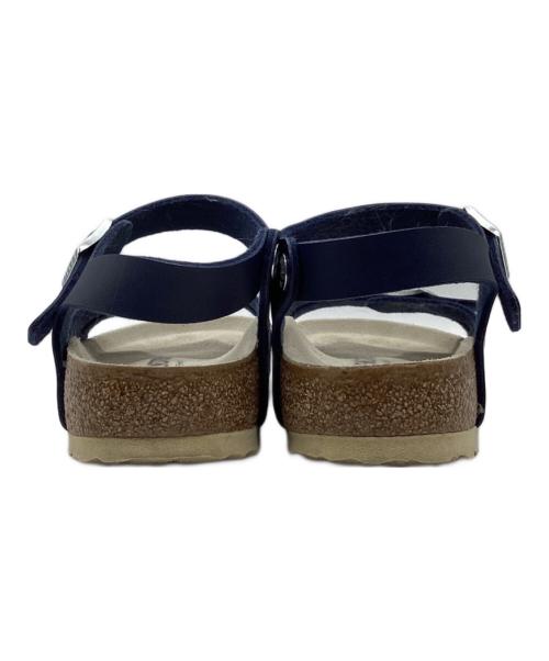 BIRKENSTOCK（ビルケンシュトック）BIRKENSTOCK (ビルケンシュトック) RIO サンダル ネイビー サイズ:24.5の古着・服飾アイテム