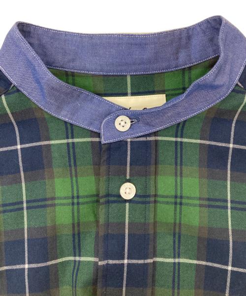 MACKINTOSH PHILOSOPHY（マッキントッシュ フィロソフィー）MACKINTOSH PHILOSOPHY (マッキントッシュ フィロソフィー) バンドカラーシャツ グリーン×ネイビー サイズ:40の古着・服飾アイテム