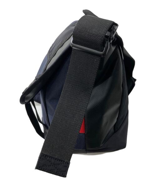 Engineered Garments（エンジニアド ガーメンツ）Engineered Garments (エンジニアド ガーメンツ) Manhattan Portage (マンハッタンポーテージ) PILGRIM SURF+SUPPLY (ピルグリム サーフサプライ) メッセンジャーバッグ ネイビーの古着・服飾アイテム