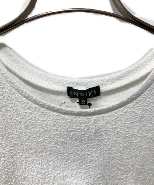 INDIVI（インディヴィ）INDIVI (インディヴィ) ノースリーブカットソー ホワイト サイズ:38 未使用品の古着・服飾アイテム