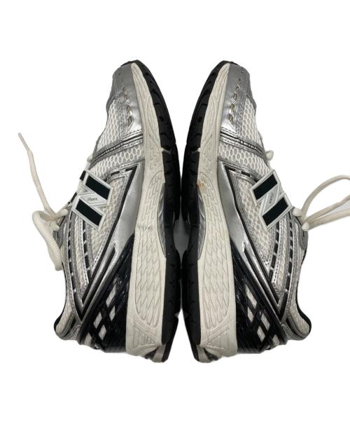 NEW BALANCE（ニューバランス）NEW BALANCE (ニューバランス) スニーカー ホワイト×ブラック サイズ:26.5の古着・服飾アイテム
