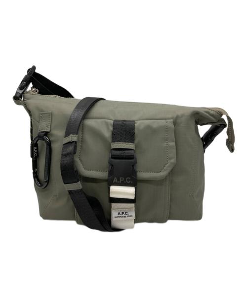 A.P.C.（アーペーセー）A.P.C. (アーペーセー) Trek ショルダーバッグ カーキの古着・服飾アイテム