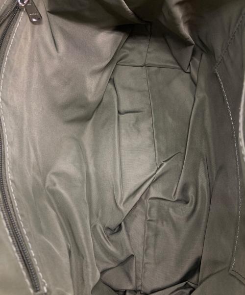 A.P.C.（アーペーセー）A.P.C. (アーペーセー) Trek ショルダーバッグ カーキの古着・服飾アイテム