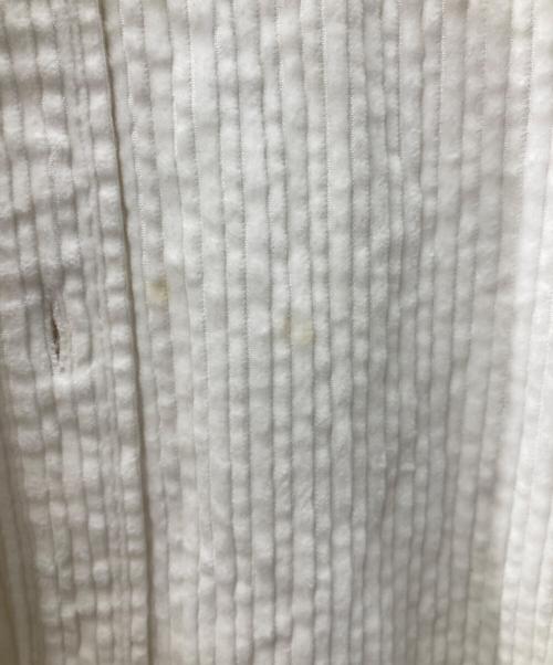 universal tissu（ユニバーサルティシュ）UNIVERSAL TISSU (ユニバーサルティシュ) コーデュロイシャツ ホワイト サイズ:3の古着・服飾アイテム