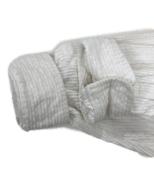 universal tissu（ユニバーサルティシュ）UNIVERSAL TISSU (ユニバーサルティシュ) コーデュロイシャツ ホワイト サイズ:3の古着・服飾アイテム