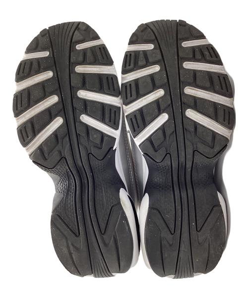 NIKE（ナイキ）NIKE (ナイキ) ローカットスニーカー/エア マックス ポータル SE 001M SILV/BLK グレー サイズ:23.0の古着・服飾アイテム