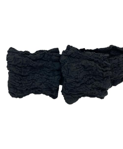 me ISSEY MIYAKE（ミーイッセイ ミヤケ）me ISSEY MIYAKE (ミーイッセイ ミヤケ) ロングスリーブカットソー/シワ加工トップス ブラック サイズ:印字消えの為不明の古着・服飾アイテム