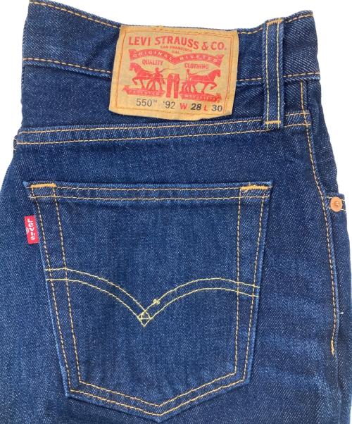LEVI'S（リーバイス）LEVI'S (リーバイス) 550™ '92 リラックス テーパードフィット /デニムパンツ インディゴ サイズ:W28L29の古着・服飾アイテム