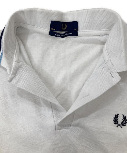 FRED PERRY（フレッドペリー）FRED PERRY (フレッドペリー) ポロシャツ ホワイト サイズ:38の古着・服飾アイテム