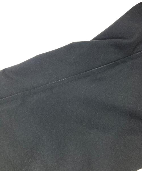 DESCENTE ALLTERRAIN（デザイント オルテライン）DESCENTE ALLTERRAIN (デザイント オルテライン) MIZUSAWA DOWN JACKET SHUTTLE/水沢ダウンジャケット シャトル ブラック サイズ:Sの古着・服飾アイテム