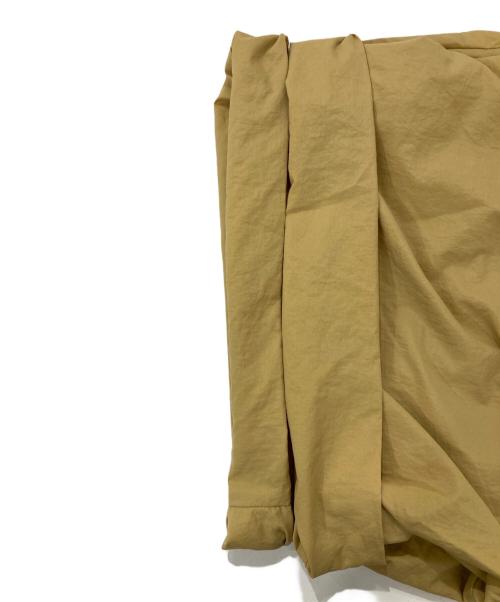 DESCENTE（デサント）DESCENTE (デサント) ナイロンハーフパンツ/MUSOU EASY SHORTS イエロー サイズ:Mの古着・服飾アイテム