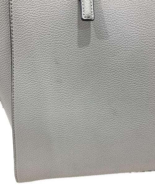 CHARLES & KEITH（チャールズアンドキース）CHARLES & KEITH (チャールズアンドキース) トートバッグ グレーの古着・服飾アイテム