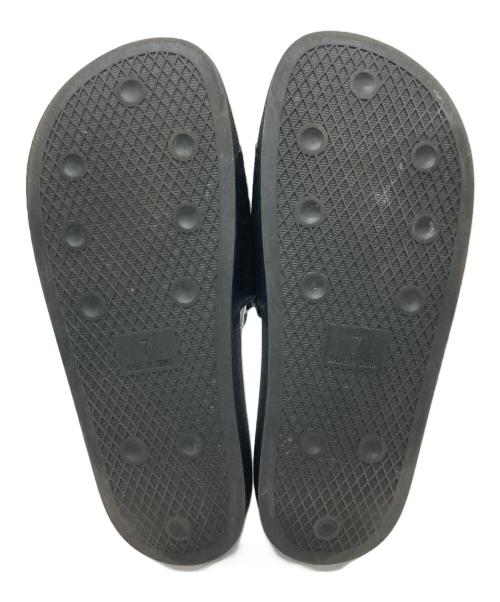 adidas（アディダス）adidas (アディダス) ADILETTE SPZL CBLACK/CWHITE/CBLACK/サンダル ブラック サイズ:25.5の古着・服飾アイテム