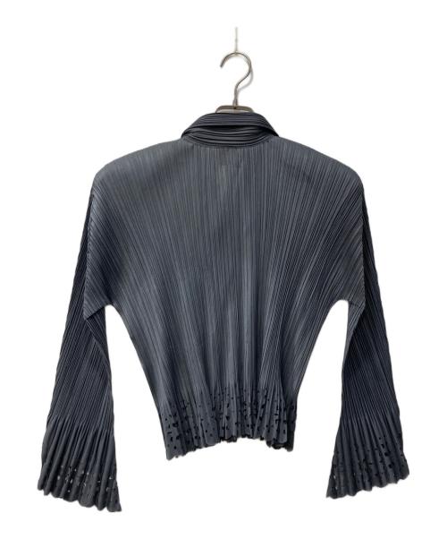 PLEATS PLEASE（プリーツプリーズ）PLEATS PLEASE (プリーツプリーズ) カーディガン/パンチングプリーツトップス グレー サイズ:３の古着・服飾アイテム