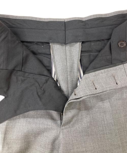 Thom Browne（トムブラウン）Thom Browne (トムブラウン) クラシック ツイル バックストラップ トラウザー グレー サイズ:０の古着・服飾アイテム