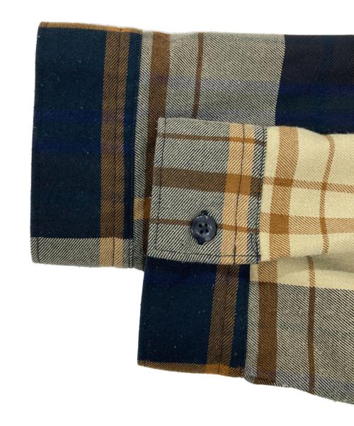 Kinloch Anderson（キンロックアンダーソン）Kinloch Anderson (キンロックアンダーソン) franz (フランツ) ONE SIZE FITS ALL シャツ カーキ サイズ:Fの古着・服飾アイテム
