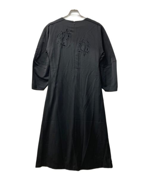 willfully（ウィルフリー）willfully (ウィルフリー) hollow out embroidery volume sleeve OP/長袖ワンピース ブラック サイズ:Freeの古着・服飾アイテム