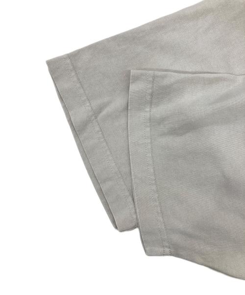 PALACE（パレス）PALACE (パレス) EASY POCKET T-SHIRT/ポケットTシャツ ベージュ サイズ:Sの古着・服飾アイテム