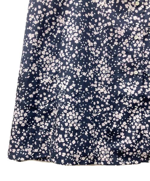 SHIPS（シップス）SHIPS (シップス) フラワープリントVネックワンピース ネイビー サイズ:ONE SIZEの古着・服飾アイテム