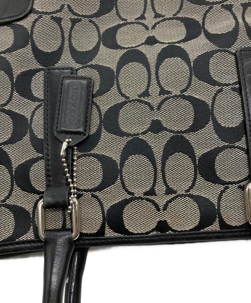 COACH（コーチ）COACH (コーチ) シグネチャーハンドバッグ ブラックの古着・服飾アイテム