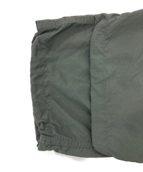 GRAMICCI（グラミチ）GRAMICCI (グラミチ) パンツ/NYLON PACKABLE TRACK PANTS オリーブ サイズ:Mの古着・服飾アイテム