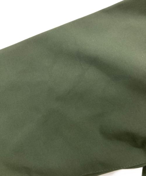 Barbour（バブアー）Barbour (バブアー) BEAUFORT 2レイヤーブルゾン/ノンワックス オリーブ サイズ:40の古着・服飾アイテム