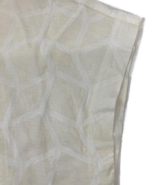 ISSEY MIYAKE（イッセイミヤケ）ISSEY MIYAKE (イッセイミヤケ) 幾何学模様カットソー ベージュ サイズ:3の古着・服飾アイテム