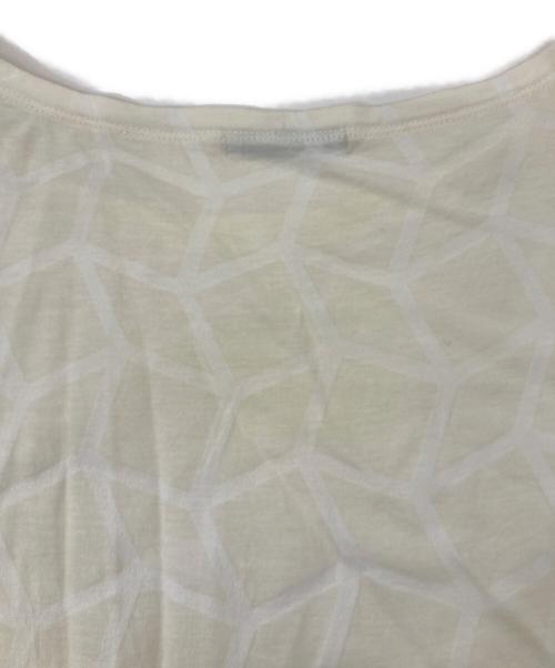 ISSEY MIYAKE（イッセイミヤケ）ISSEY MIYAKE (イッセイミヤケ) 幾何学模様カットソー ベージュ サイズ:3の古着・服飾アイテム