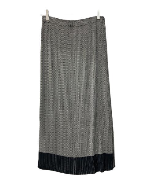 ISSEY MIYAKE FETE（イッセイミヤケフェット）ISSEY MIYAKE FETE (イッセイミヤケフェット) プリーツスカート グレー サイズ:3の古着・服飾アイテム