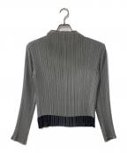 ISSEY MIYAKE FETEイッセイミヤケフェット）の古着「ハイネックプリーツカットソー」｜グレー