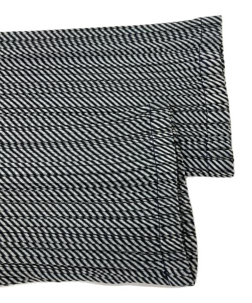 ISSEY MIYAKE FETE（イッセイミヤケフェット）ISSEY MIYAKE FETE (イッセイミヤケフェット) ハイネックプリーツカットソー グレー サイズ:2の古着・服飾アイテム