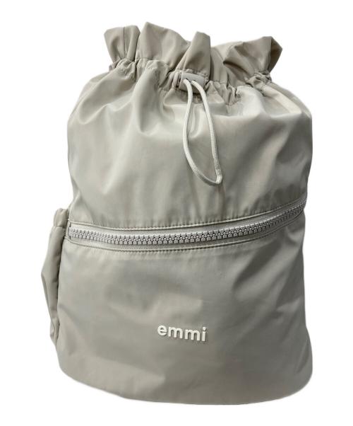 emmi（エミ）emmi (エミ) 撥水 emmiロゴマルチバックパック アイボリーの古着・服飾アイテム